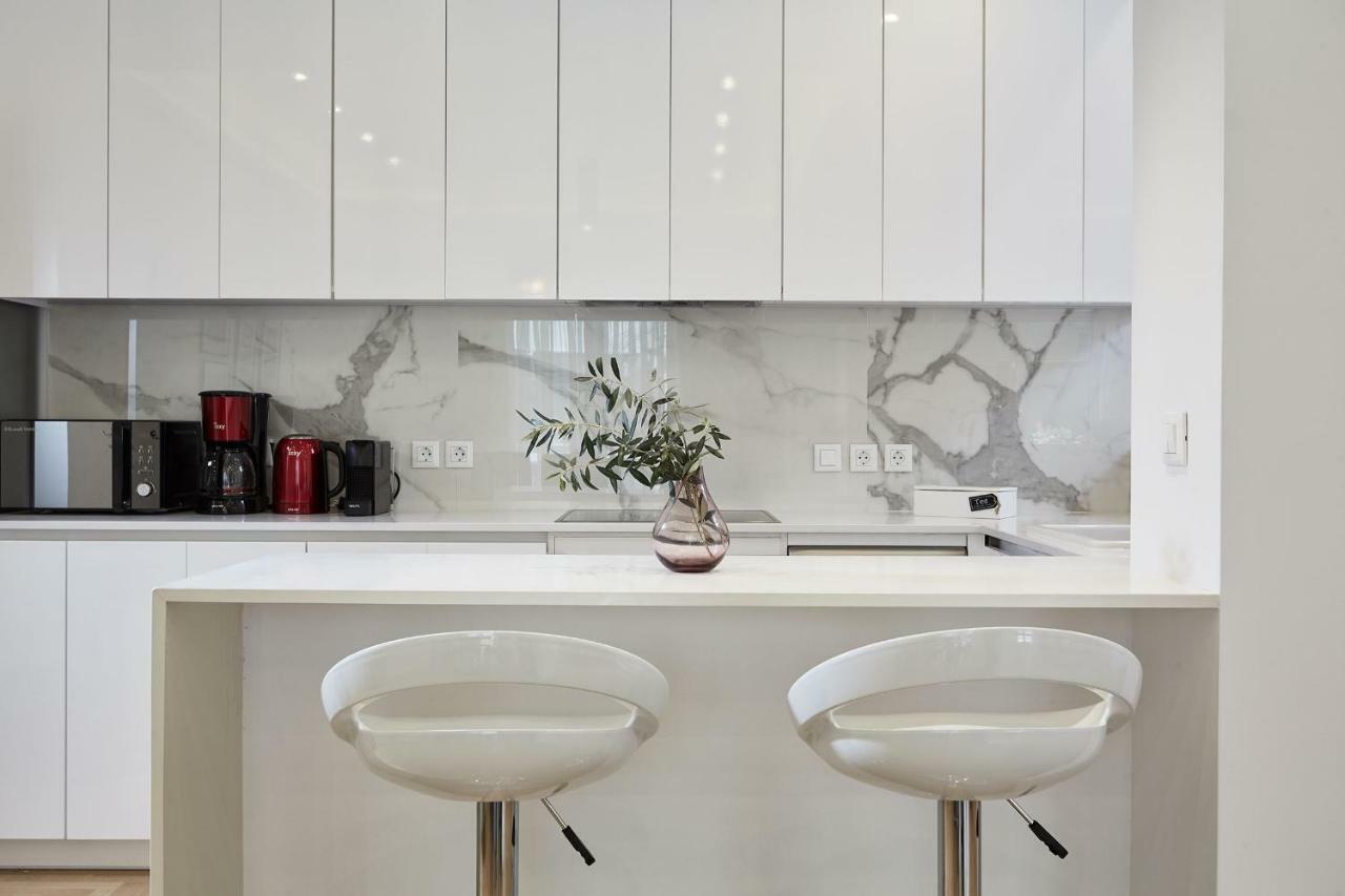 Luxurious Spacious Apt Next To Hilton Hotel Athen Eksteriør bilde